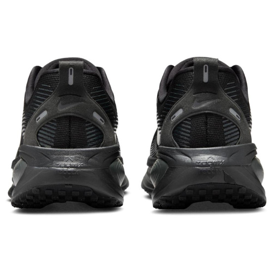 Nike Vomero 18